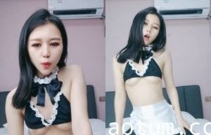 女仆装美少女口活一流舔弄巨根，撩衣露奶主动骑坐，粉嫩小穴遭大屌爆插！
