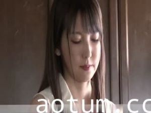 AV女优真实收入曝光！肉体交易背后的惊人金钱游戏海报