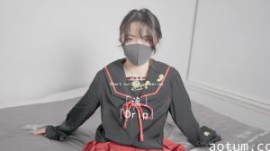 纯爱欲情流：蜜汗交织的美少女贴身侍奉