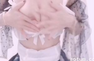 白丝洛丽塔少女娇喘不断 后入视角激凸蜜桃臀诱惑挑逗海报