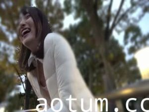 MADV-584 【4K】ばちぼこちゃん。大人しそうなのにパイパン…透明感がスゴい上品なお姉さん あおい「わたし海报