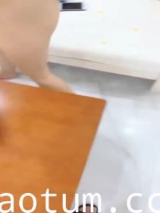 【19岁的小影】喝醉酒被强上，灌肠爆菊花屎都给干喷出来