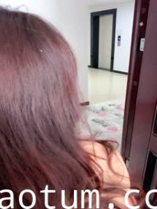 #自拍 开着门刺激后入抽插海报