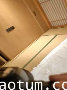 1#旗袍气质尤物_#野模_小虎牙_美臀骚穴摆弄各种姿势_还给撸吊口交