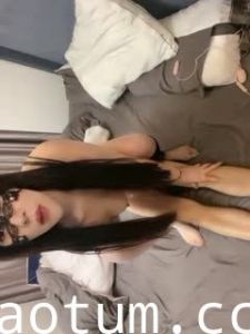 #直播 丰乳肥臀面罩小姐姐激情秀