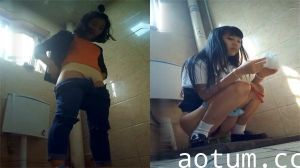 【高校女厕偷拍】全景实录珍藏版！稀缺资源真实流出，私密视角一览无余！