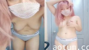 粉发巨乳幽梦：跳蛋塞入，潮吹狂喷一升高潮！