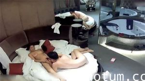 丰满肉感极品少妇的极致诱惑海报