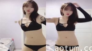 白皙巨乳辣妹淫声浪语撩骚互动，性感曼舞道具自慰高潮诱惑