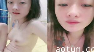 纹身白皙美少女掰穴抠逼，诱人大哥激情操干