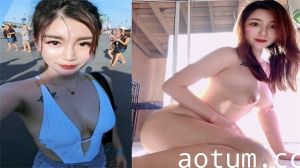 上海留学生李真OnlyFans浴室激情：不洗澡直接为粉丝口交服务