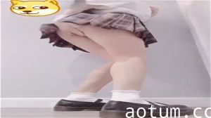 JK制服少女的嫩穴正渴望你的宠幸