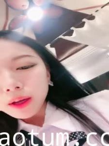 极品美女车模下海！9分颜值床上非常骚！主动骑乘位猛坐1海报