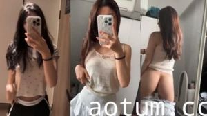 网爆流出反差私拍学生 女神委屈的像条母狗