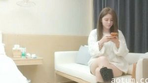 战神小利约操外围美女,穿上连体网袜特殊姿势口交的...