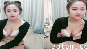 黑丝爆乳骚母狗骑乘上位，假阳具自慰淫语撩骚互动