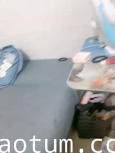 （1）细腰美乳乖巧文静嫩妹_收费房扣穴，男友加入操逼_
