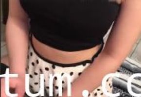 亚裔极品美乳李凯莉黑丝网袜诱惑，黑人巨根狂暴抽插高潮射精两次海报