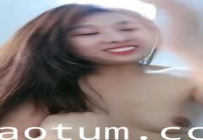 风骚御姐小少妇伺候大哥啪啪，激情上位让大哥玩着奶子爆草抽插，表情好骚，接着电话被干#1
