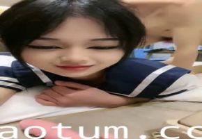 #小易的啵啵_极品嫩妹妹！放开尺度酒店约炮！情趣学生制服，娇小身材细腰美臀，骑乘位怼骚穴，扶腰后入爆操_#1 (1)
