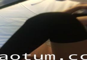 1_7丝袜人妻，做爱视频流出，‘叫爸爸’‘，爸爸，’叫爸爸艹你‘，一直顶得她骚穴爽爽滴！