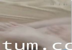 推特大神真实约炮实录：骚浪小母狗遭捆绑强制高潮，内射喷水不停！