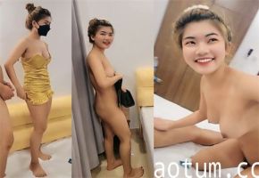 越南妹全程痴笑激烈双插！3P淫乱现场实录
