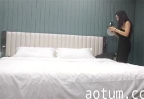 寻花-土豪高价约炮黑丝高跟极品骚女，颜值爆表任你玩弄！