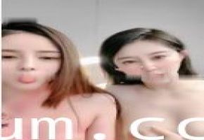 姐妹双飞！淫荡姐妹花齐上阵，双倍诱惑让你欲火焚身