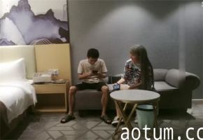 极品笔直大长腿诱惑，口水直流想舔屏！