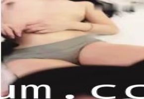长得帅就是爽！免费叫来两位美女享受双飞激情