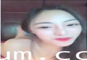 深夜性感主播脱衣私聊，刷皇冠解锁微信私密福利
