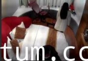 酒店偷拍实录：纹身猛男销魂椅上狂舔巨乳情人，姐姐高潮迭起欲仙欲死
