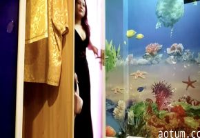会所熟女技师巨乳诱惑 全套服务让你欲罢不能海报