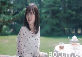 AI-赵今麦-阳光午后忘年交