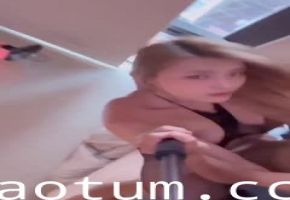 女友又学来了一招戴套方式 哈哈~