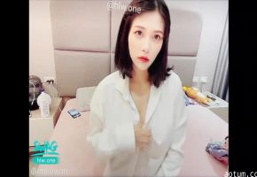 SWAG独家 巨乳嫩穴潮吹 高潮喷射如注