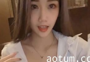 SWAG-琳儿 骚粉私拍撕裂黑丝 狂舔嫩穴被粉丝爆操内射