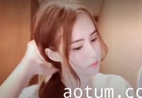 SWAG-VIVIBABE 全露脸极品骚秘书 桌下深喉舔棒被老板爆操内射