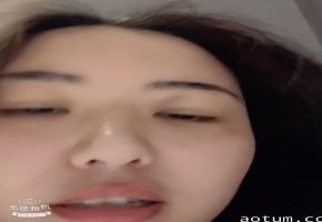 极品高颜值反差母狗操的她受不了，超级骚