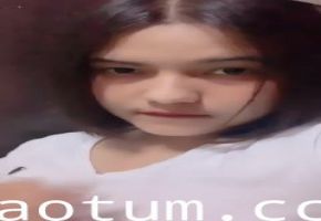 反差#学生妹自拍漂亮奶子诱惑1