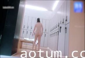 浴室偷拍逼毛性感的美女门