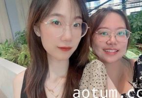 HLBDY哈尔滨医科大学眼镜妹李昕号称东北三骚之首文质彬彬性欲极强被男友送去卖逼